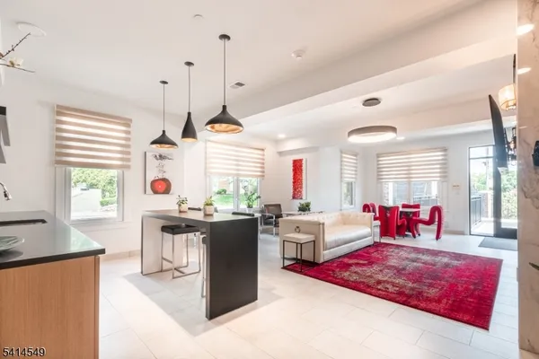 $4,400 | 450 Springfield Avenue, Unit 203, Berkeley Heights, NJ 07922