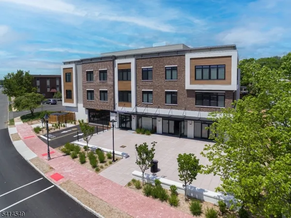 $4,400 | 450 Springfield Avenue, Unit 203, Berkeley Heights, NJ 07922