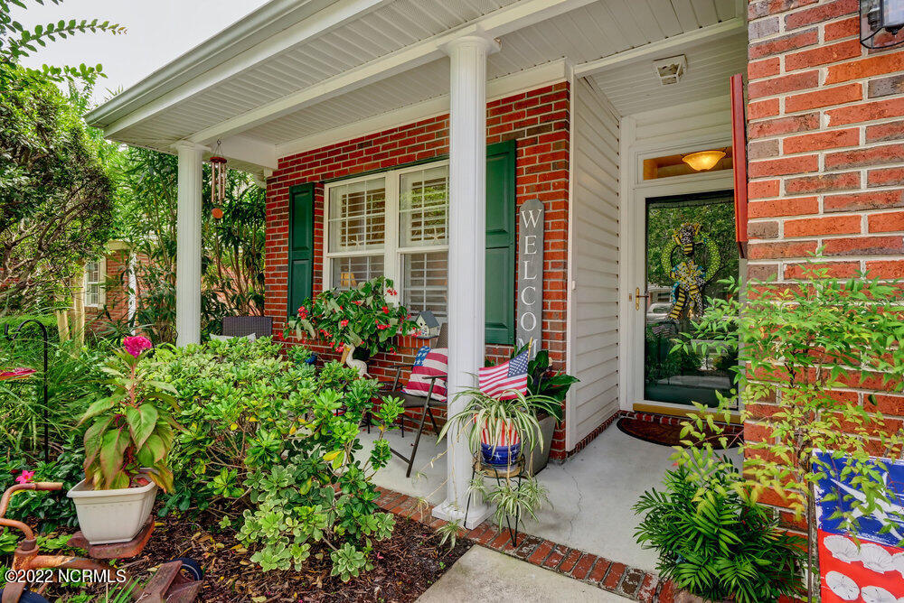 844 Ruffin Street Wilmington, NC 28412 - Photo 3 of 31 Front Porch