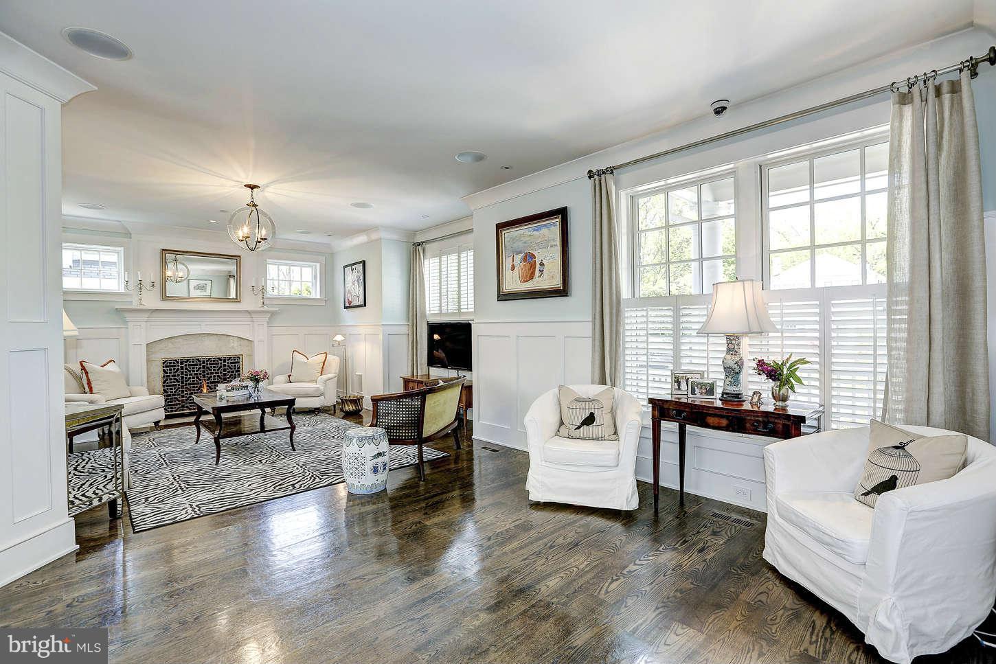 7100 Clarden Road Bethesda, MD 20814 - Photo 11 of 24 Sitting Area