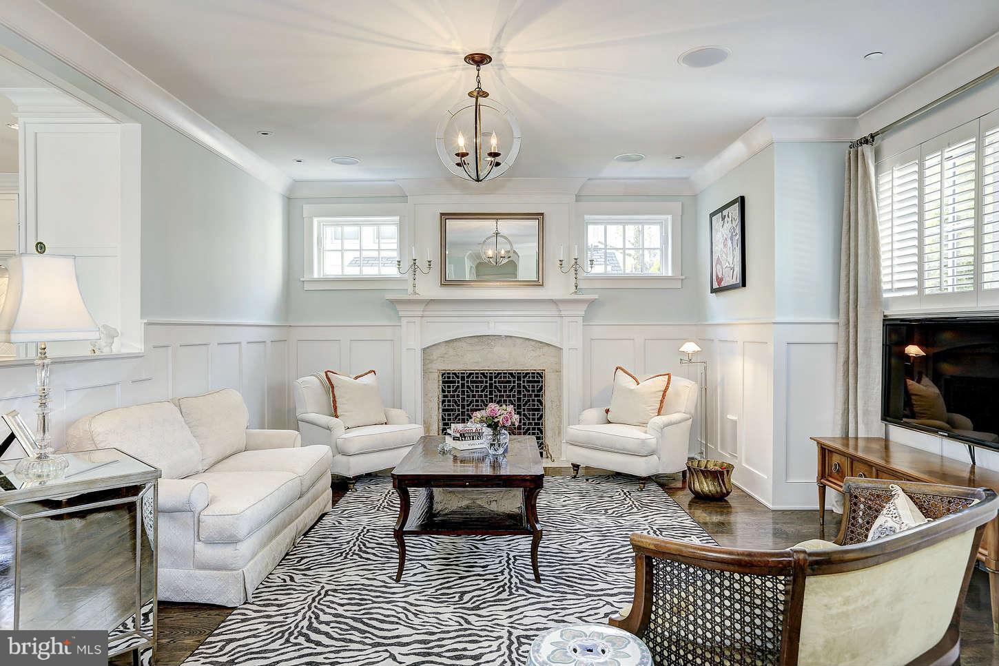 7100 Clarden Road Bethesda, MD 20814 - Photo 3 of 24 Family Room