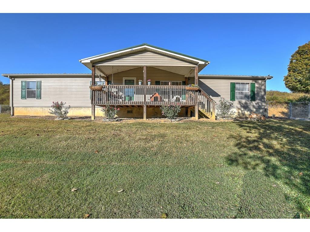 5820 Stardust Road Kingsport, TN 37660 - Photo 1 of 36 Photo 1