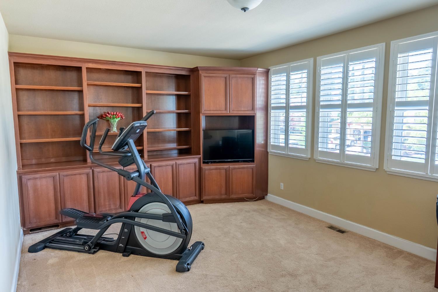 5950 Tanus Circle Rocklin, CA 95677 - Photo 31 of 56