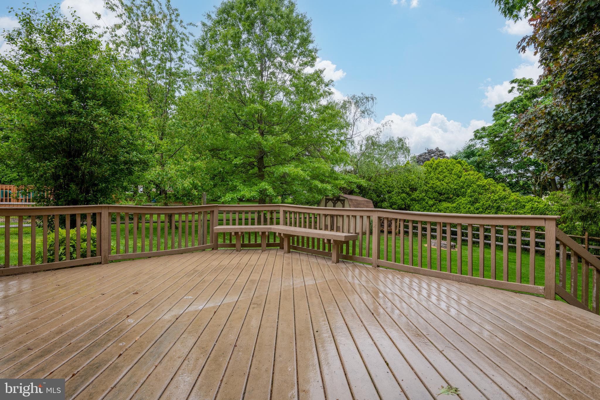 2847 Nolt Road Lancaster, PA 17601 - Photo 33 of 40 Deck