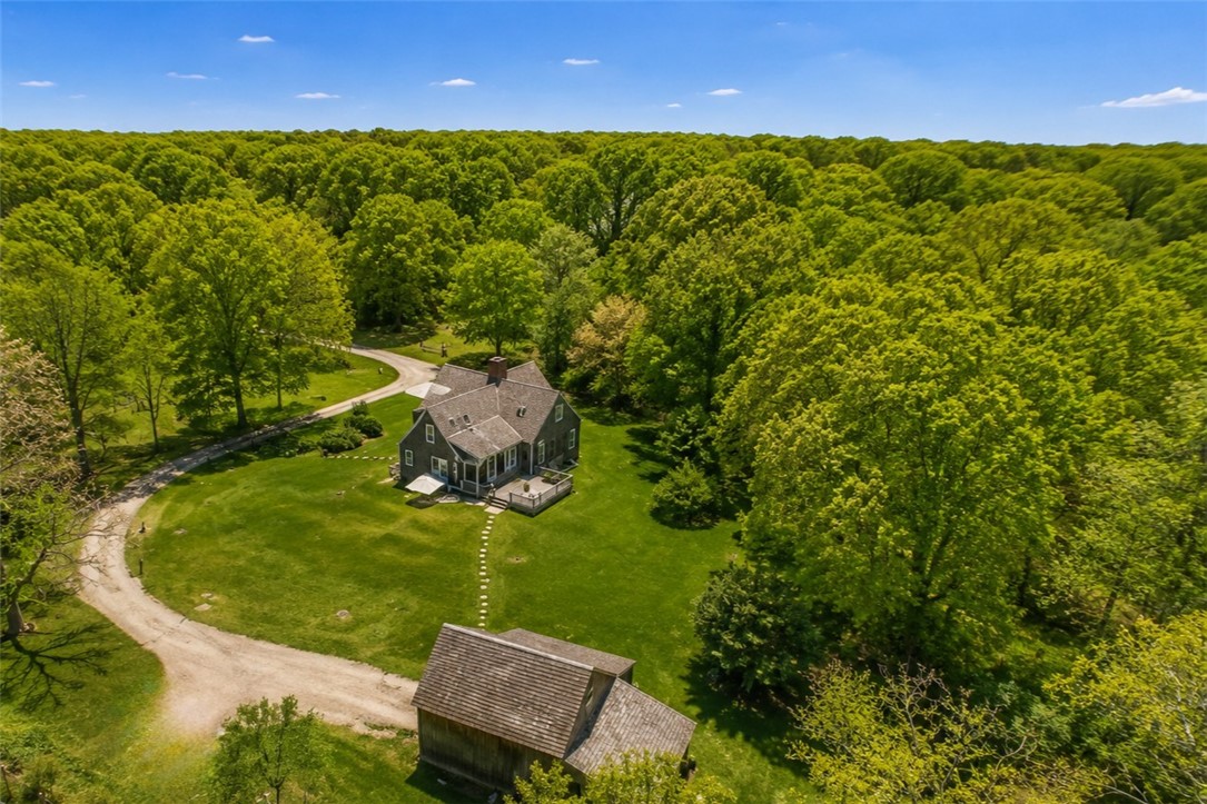 307 Stony Fort Road Saunderstown, RI 02874 - Photo 14 of 48