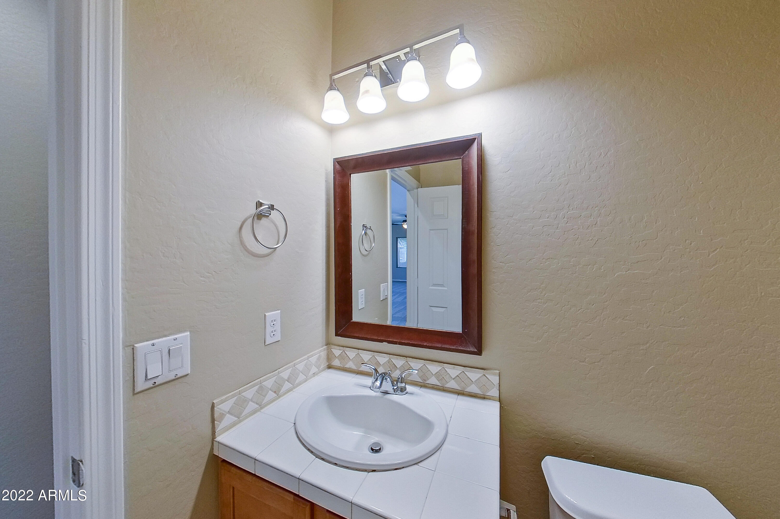 287 West Rio Drive Casa Grande, AZ 85122 - Photo 13 of 29 287 W Rio Dr Casa Grande AZ-print-013-01