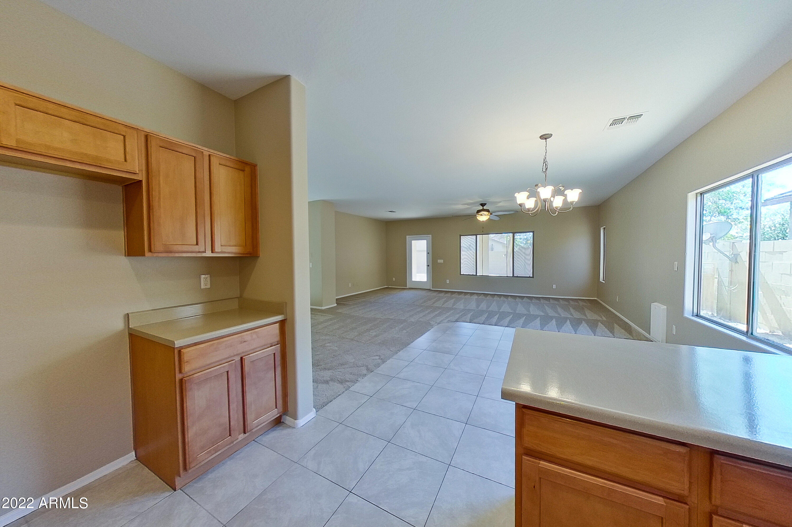 287 West Rio Drive Casa Grande, AZ 85122 - Photo 10 of 29 287 W Rio Dr Casa Grande AZ-print-010-01