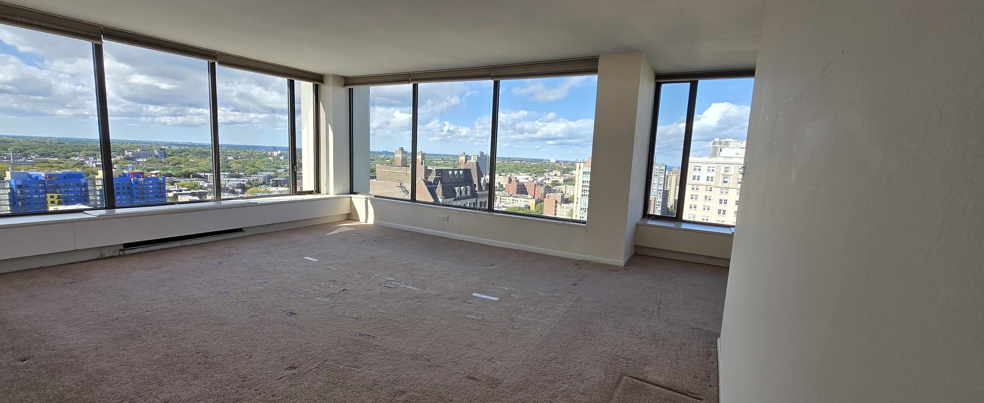 5455 North Sheridan Road, Unit 2415 Chicago, IL 60640 - Photo 3 of 17 Gallery Image 3