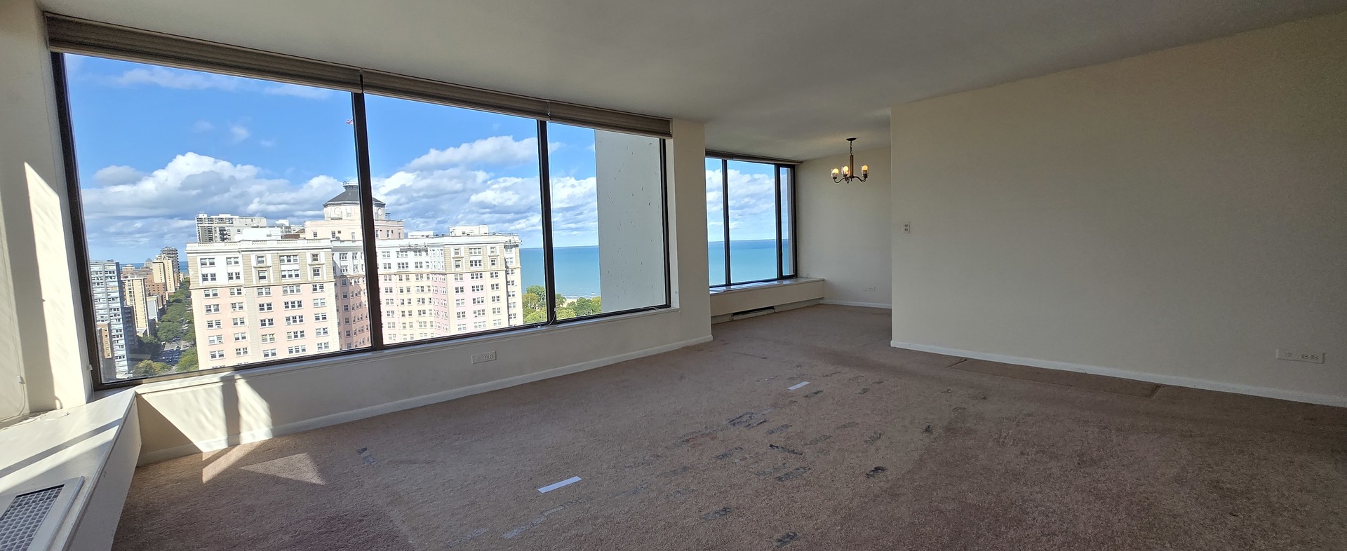 5455 North Sheridan Road, Unit 2415 Chicago, IL 60640 - Photo 5 of 17 Gallery Image 5