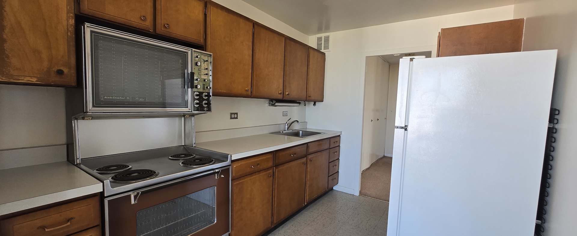 5455 North Sheridan Road, Unit 2415 Chicago, IL 60640 - Photo 9 of 17 Gallery Image 9