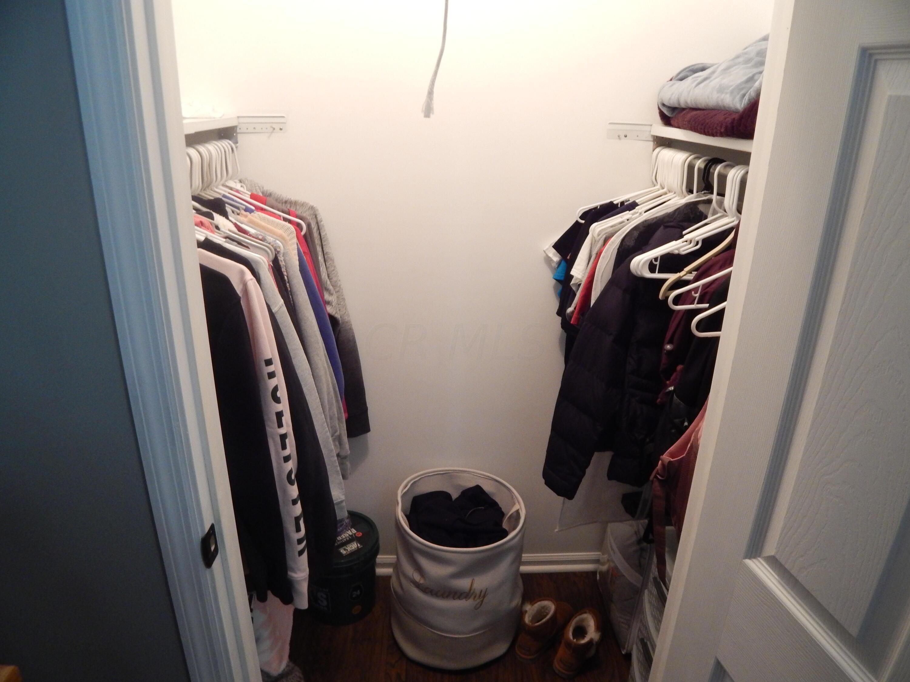 3360 West Point Road Southeast Lancaster, OH 43130 - Photo 19 of 34 large closets