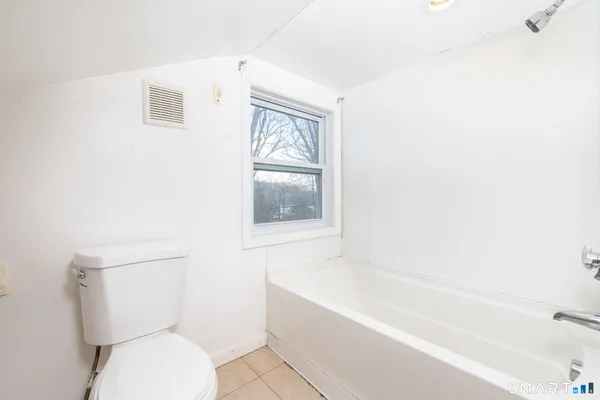 $379,900 | 461 Pond Road, Franklin, CT 06254