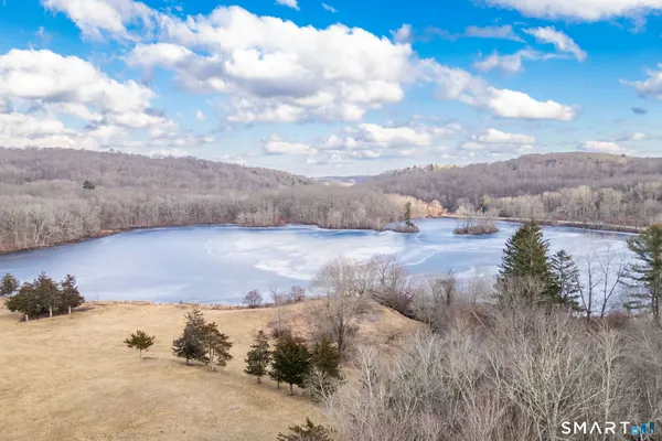 $379,900 | 461 Pond Road, Franklin, CT 06254