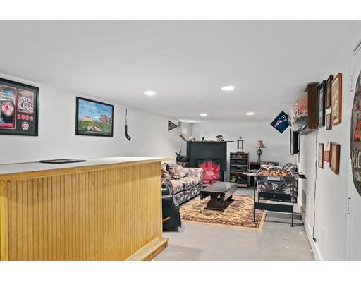 15 Laurine Road Danvers, MA 01923 - Photo 20 of 23 Gallery Image 20