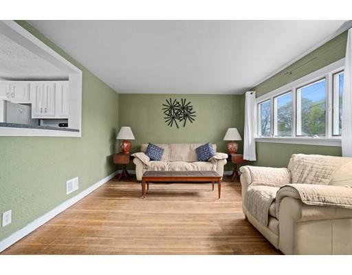 15 Laurine Road Danvers, MA 01923 - Photo 5 of 23 Gallery Image 5