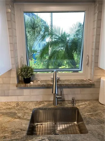 $4,250 | 1910 Gulf Shore Boulevard North, Unit 112, Naples, FL 34102