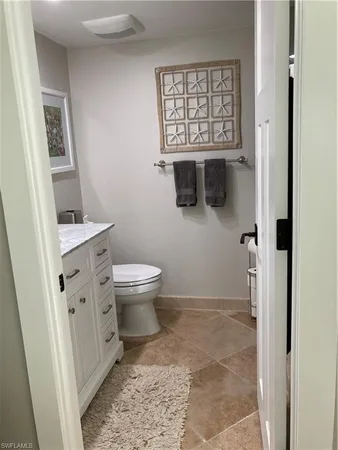 $4,250 | 1910 Gulf Shore Boulevard North, Unit 112, Naples, FL 34102