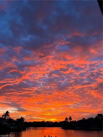 $8,900 | 1910 Gulf Shore Boulevard North, Unit 112, Naples, FL 34102