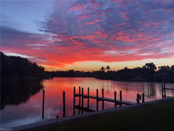 $4,250 | 1910 Gulf Shore Boulevard North, Unit 112, Naples, FL 34102