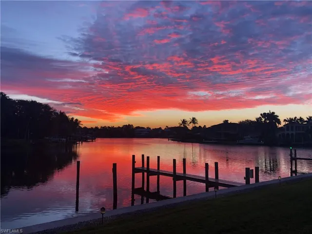 $8,900 | 1910 Gulf Shore Boulevard North, Unit 112, Naples, FL 34102