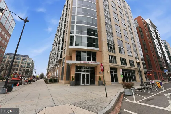 $2,850 | 1025 First Street Southeast, Unit 301, Washington, DC 20003