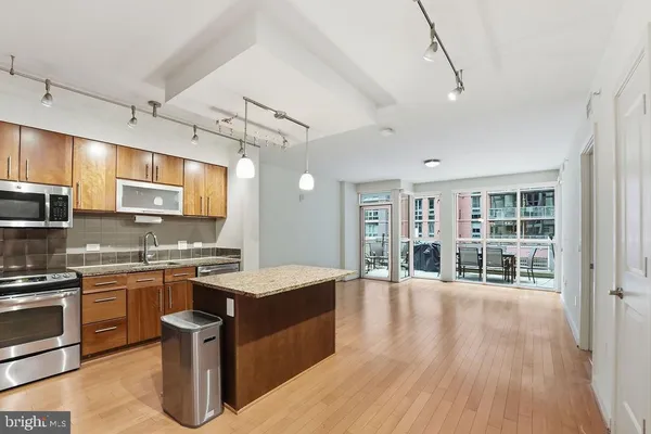 $2,850 | 1025 First Street Southeast, Unit 301, Washington, DC 20003