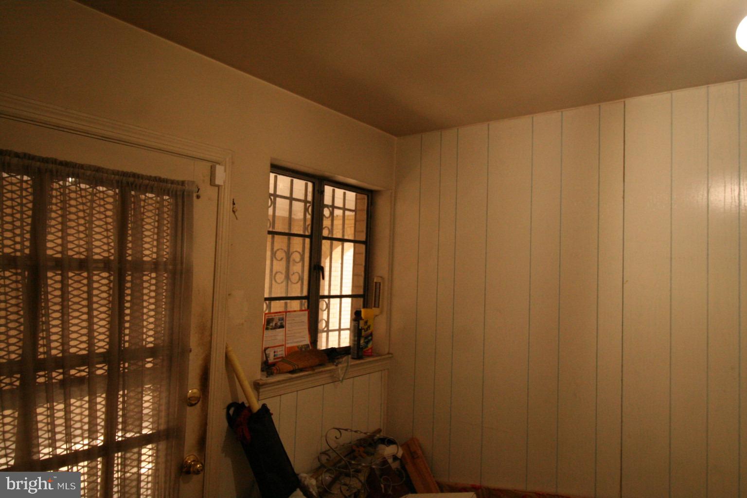 6510 16th Street Northwest Washington, DC 20012 - Photo 20 of 32 a view of a window in an empty room
