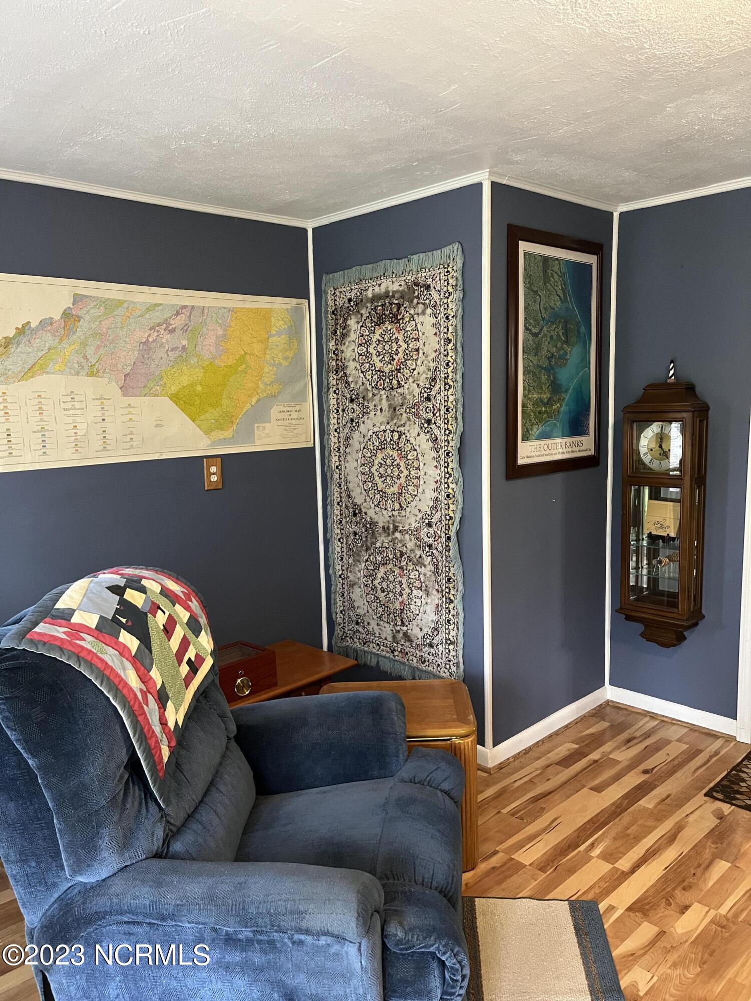 607 Robin Road Morehead City, NC 28557 - Photo 17 of 34 Den
