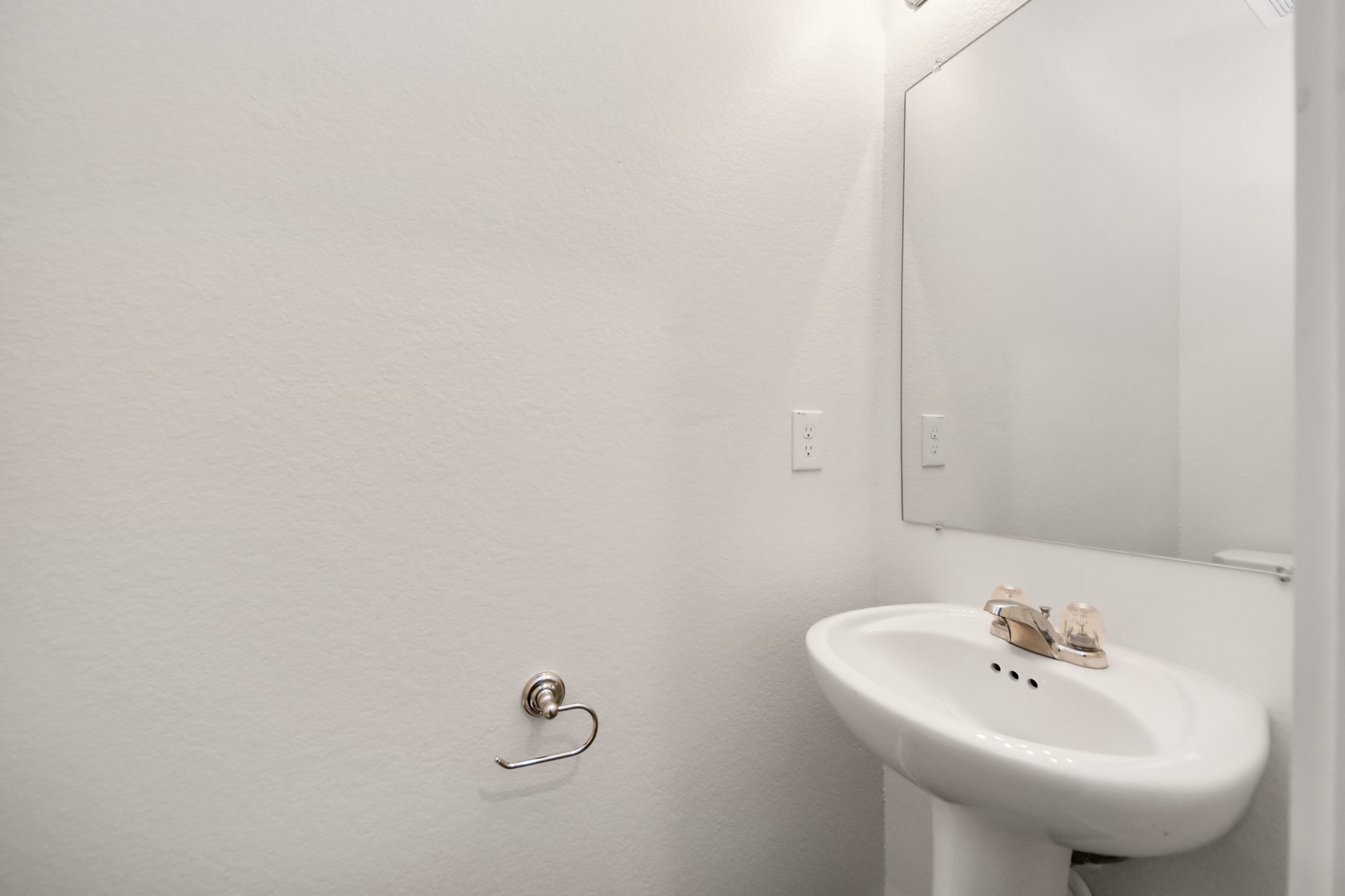 21155 Gosling Road, Unit 40 Spring, TX 77388 - Photo 12 of 33 a bathroom with a sink and mirror