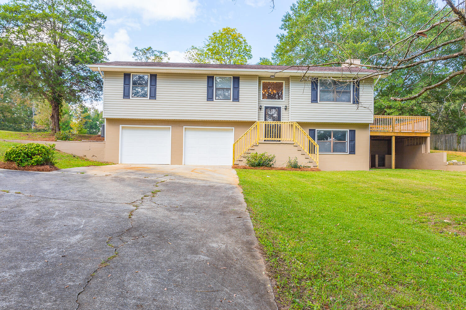3735 Highway 225 Chatsworth, GA 30705 - Photo 1 of 16 3537 Hwy 225 HD -2