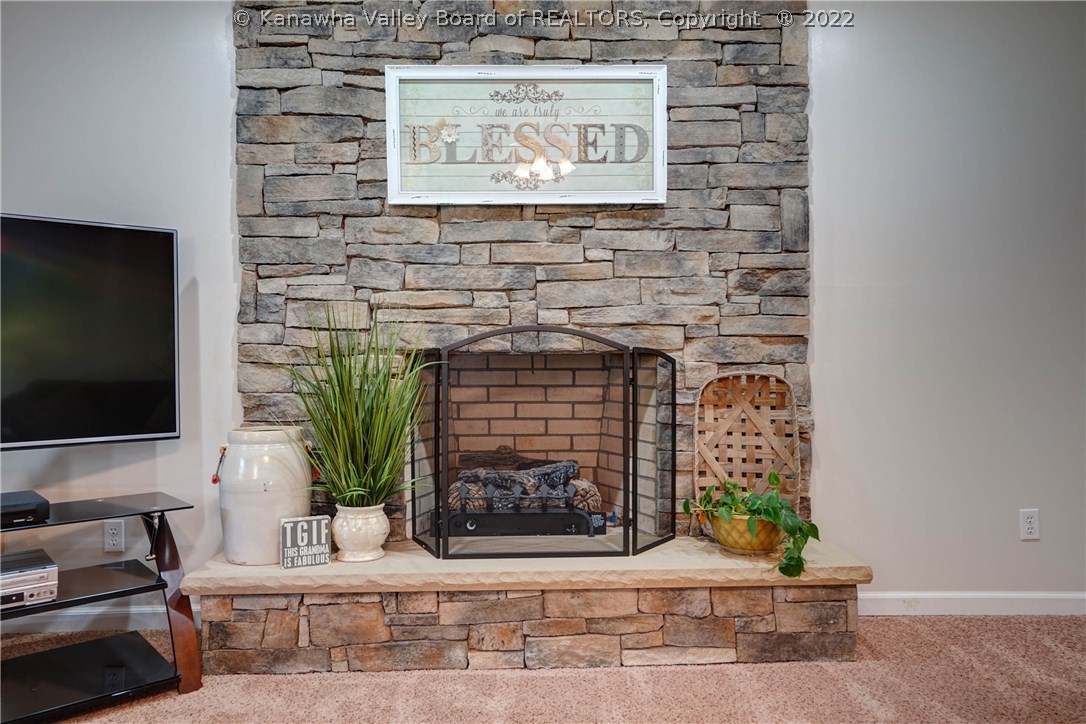 1864 Servia Road Duck, WV 25063 - Photo 13 of 30 Gallery Image 13