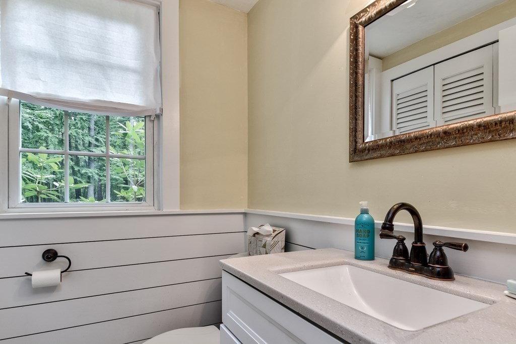 17 Wood Road Sherborn, MA 01770 - Photo 18 of 29 Gallery Image 18