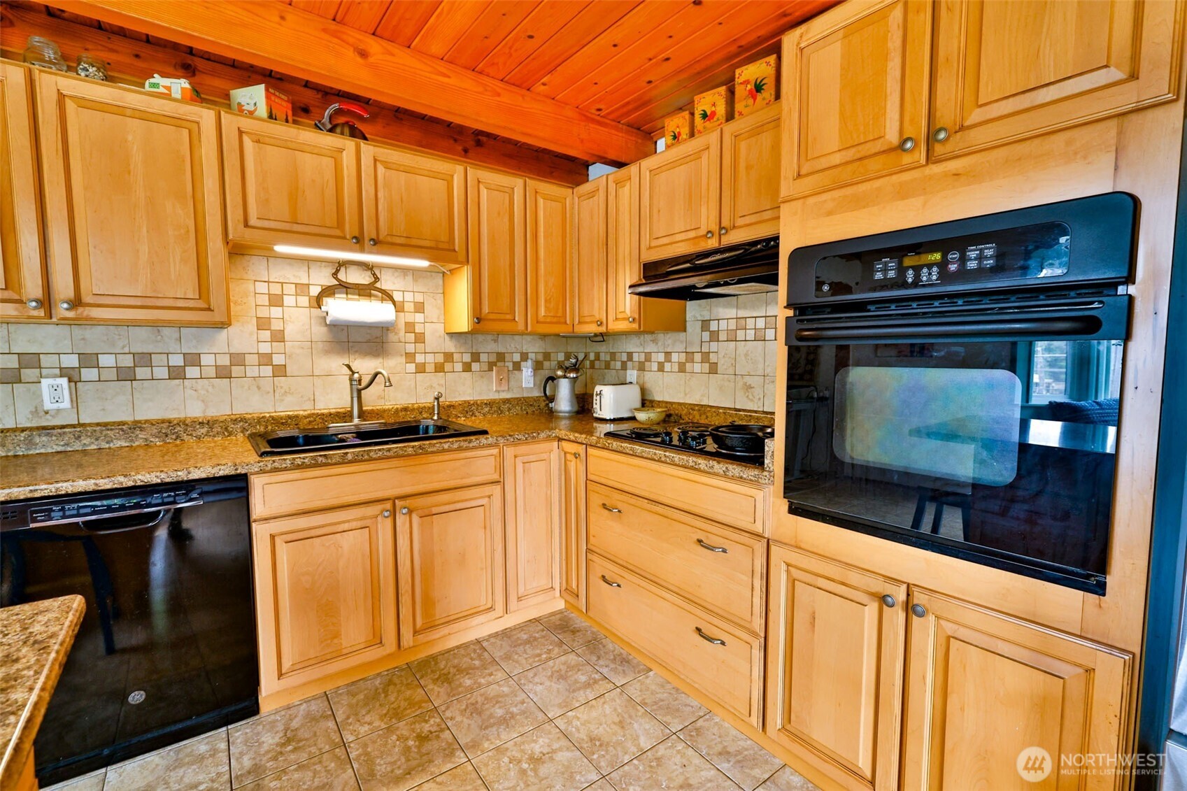 2548 Evergreen Park Road Grayland, WA 98547 - Photo 18 of 37