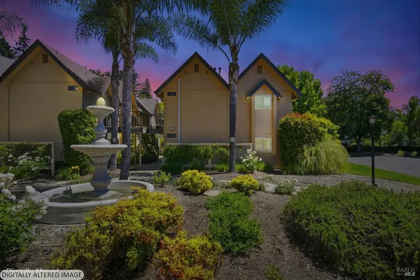 $655,000 | 200 Foss Creek Circle, Unit A, Healdsburg, CA 95448