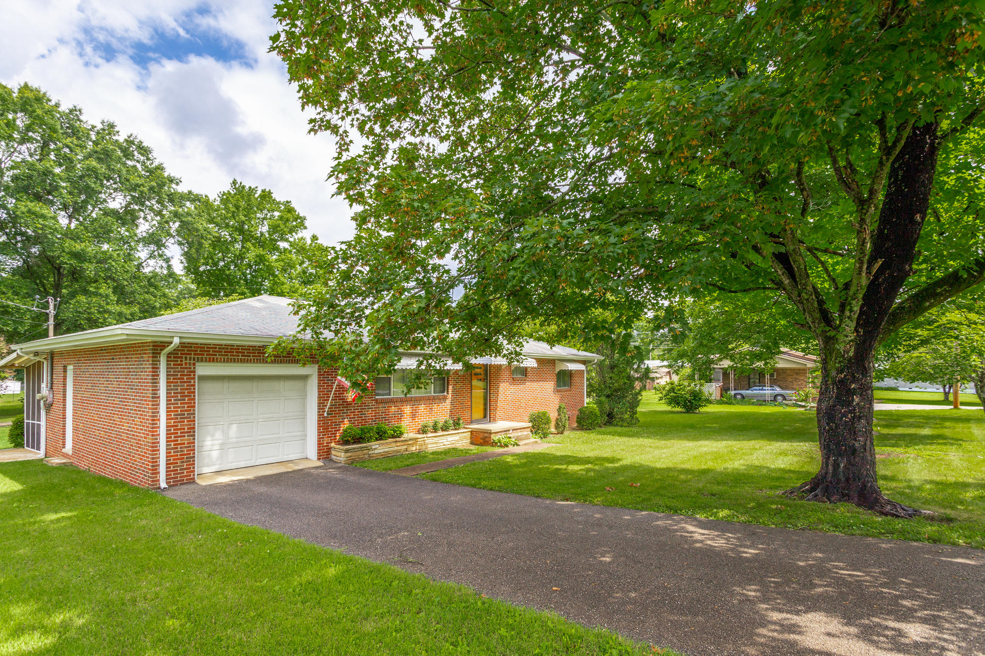 1415 Ely Road Hixson, TN 37343 - Photo 3 of 33 1415 Ely Rd. HD-33