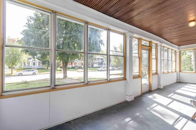 $479,900 | 1437 West Englewood Avenue, St. Paul, MN 55104