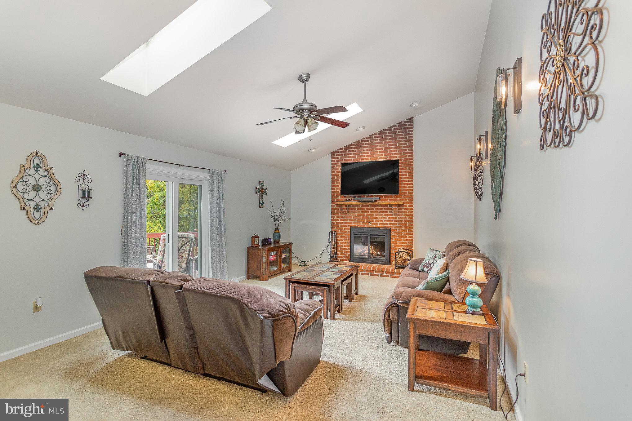 179 Ridings Way Lancaster, PA 17601 - Photo 16 of 47 Family Room