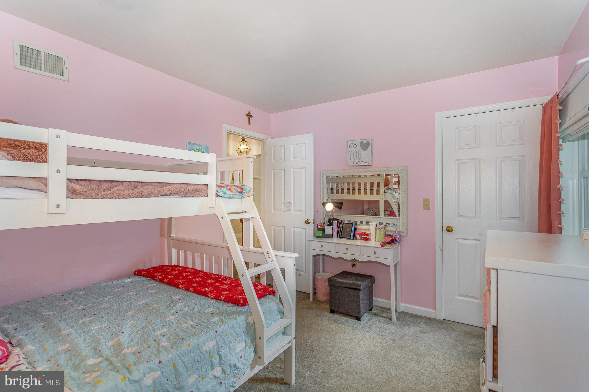 179 Ridings Way Lancaster, PA 17601 - Photo 24 of 47 Bedroom 2