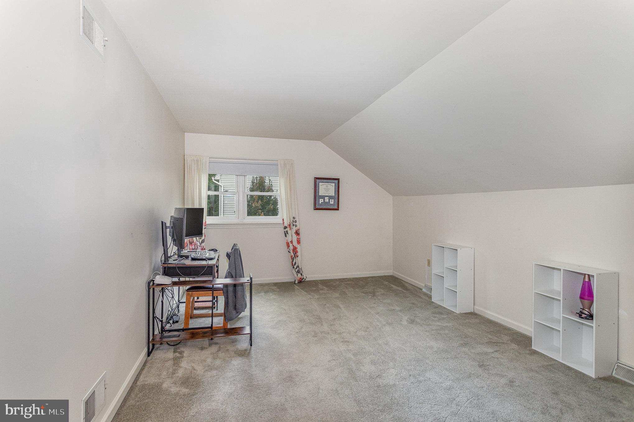 179 Ridings Way Lancaster, PA 17601 - Photo 27 of 47 Bedroom 4