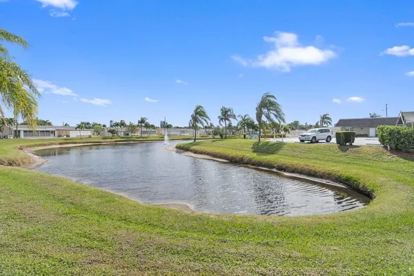 $2,200 | 2704 Knight Lane, Delray Beach, FL 33445