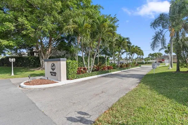 $2,200 | 2704 Knight Lane, Delray Beach, FL 33445
