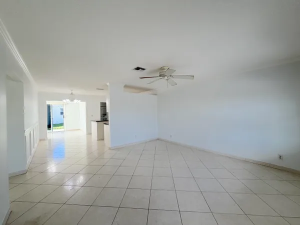 $2,200 | 2704 Knight Lane, Delray Beach, FL 33445