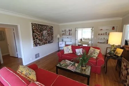 $6,900 | 2324 State Street, Santa Barbara, CA 93105