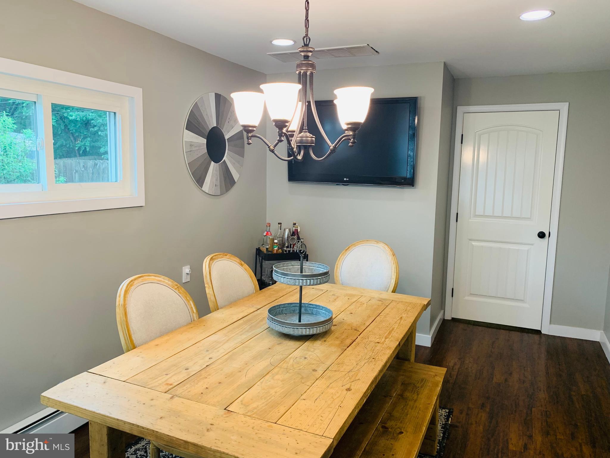 8 Hollow Road Levittown, PA 19056 - Photo 12 of 37 Gallery Image 12