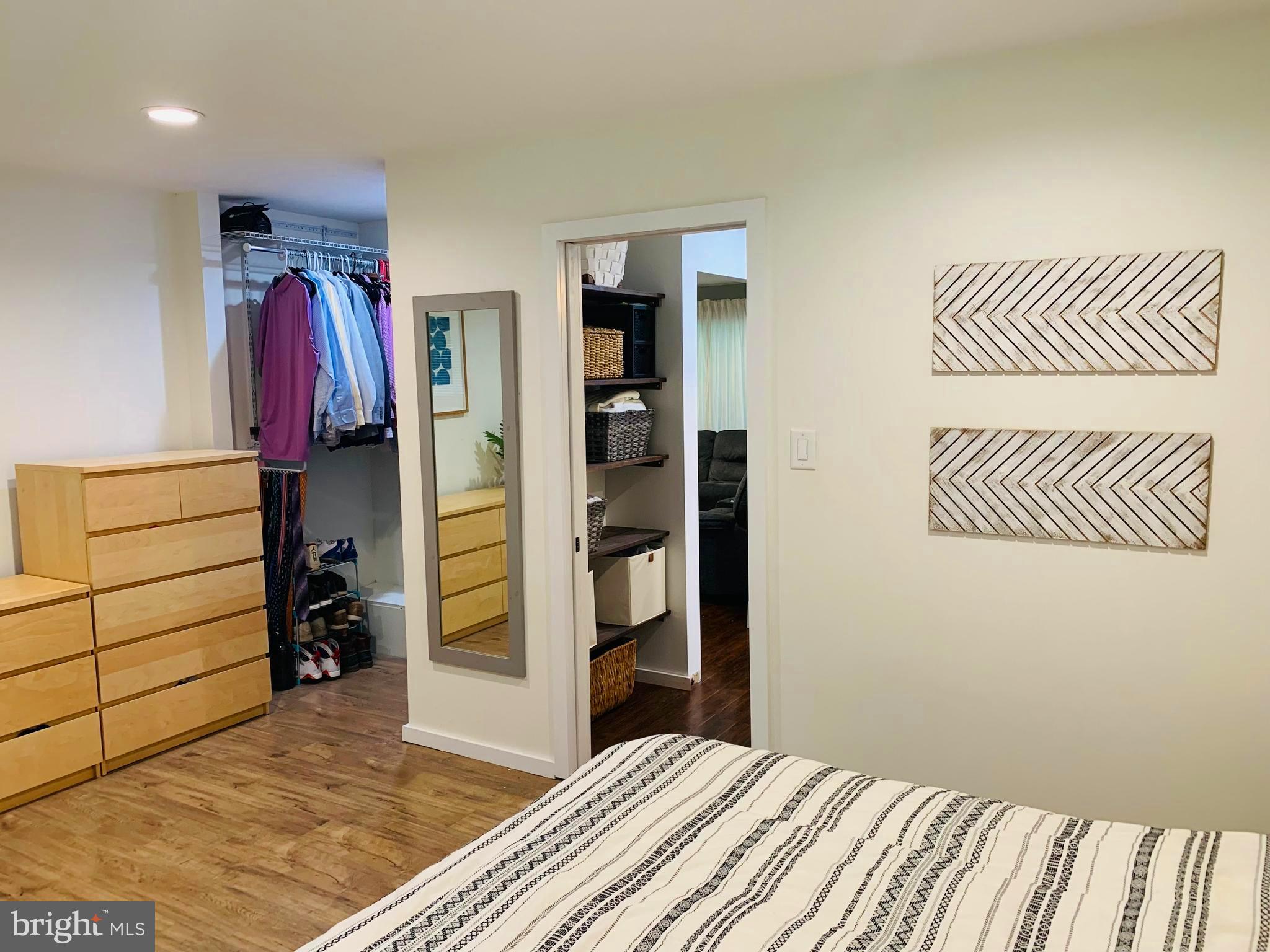 8 Hollow Road Levittown, PA 19056 - Photo 21 of 37 Gallery Image 21