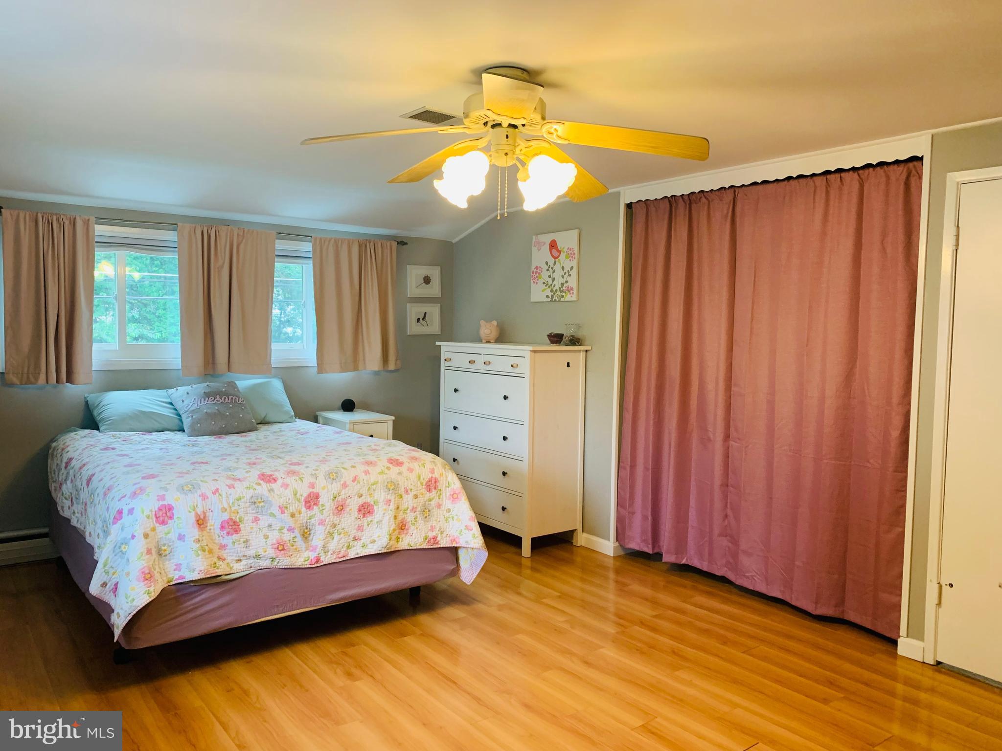 8 Hollow Road Levittown, PA 19056 - Photo 26 of 37 Gallery Image 26