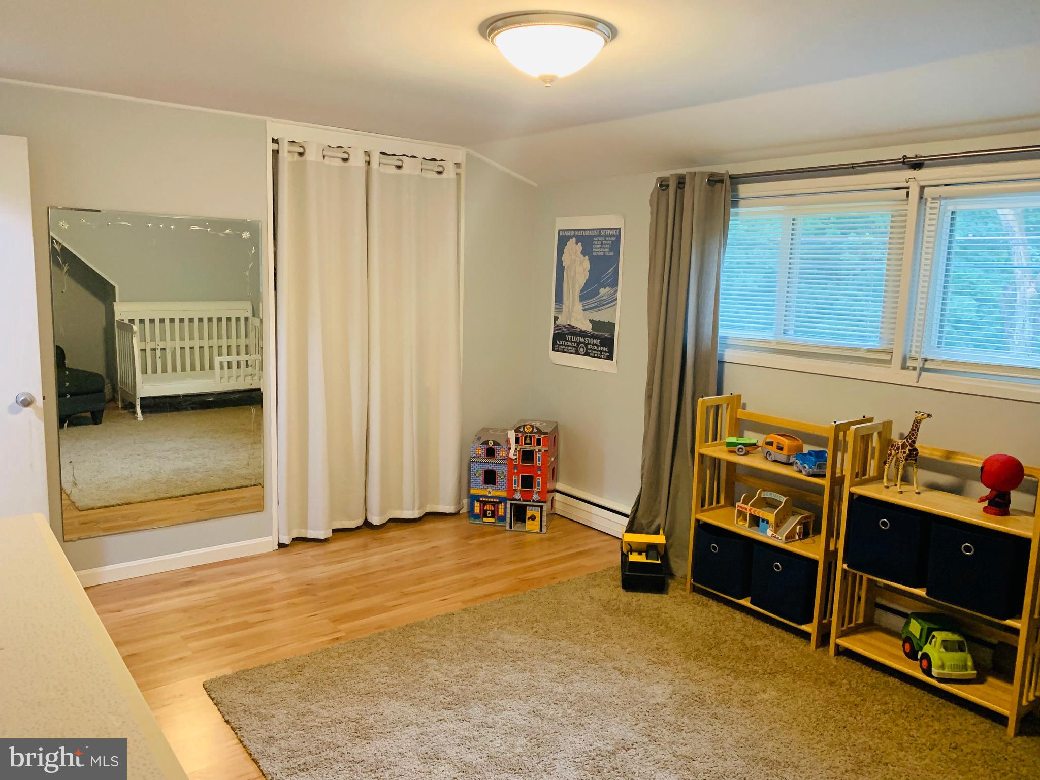 8 Hollow Road Levittown, PA 19056 - Photo 27 of 37 Gallery Image 27