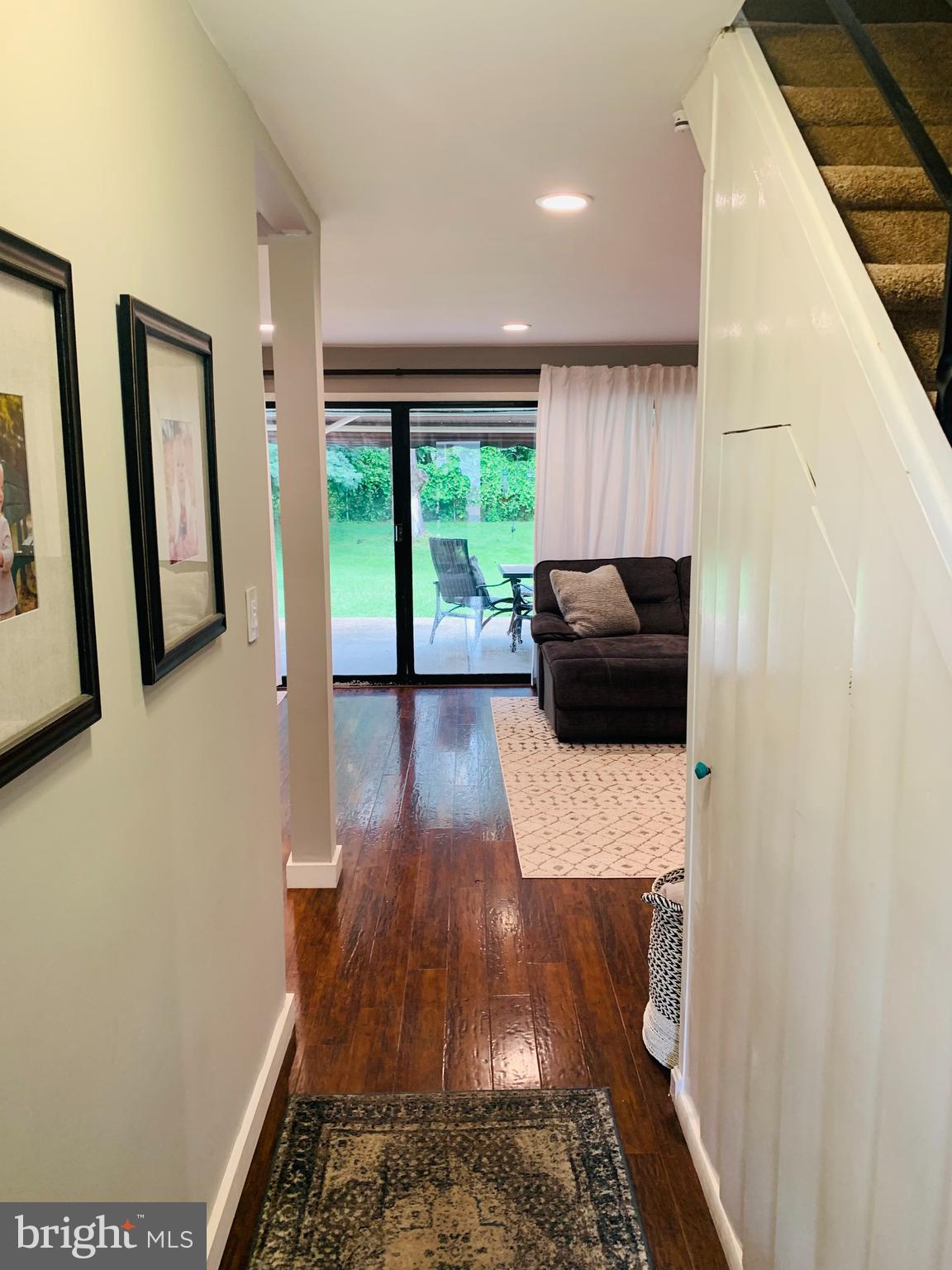 8 Hollow Road Levittown, PA 19056 - Photo 4 of 37 Gallery Image 4