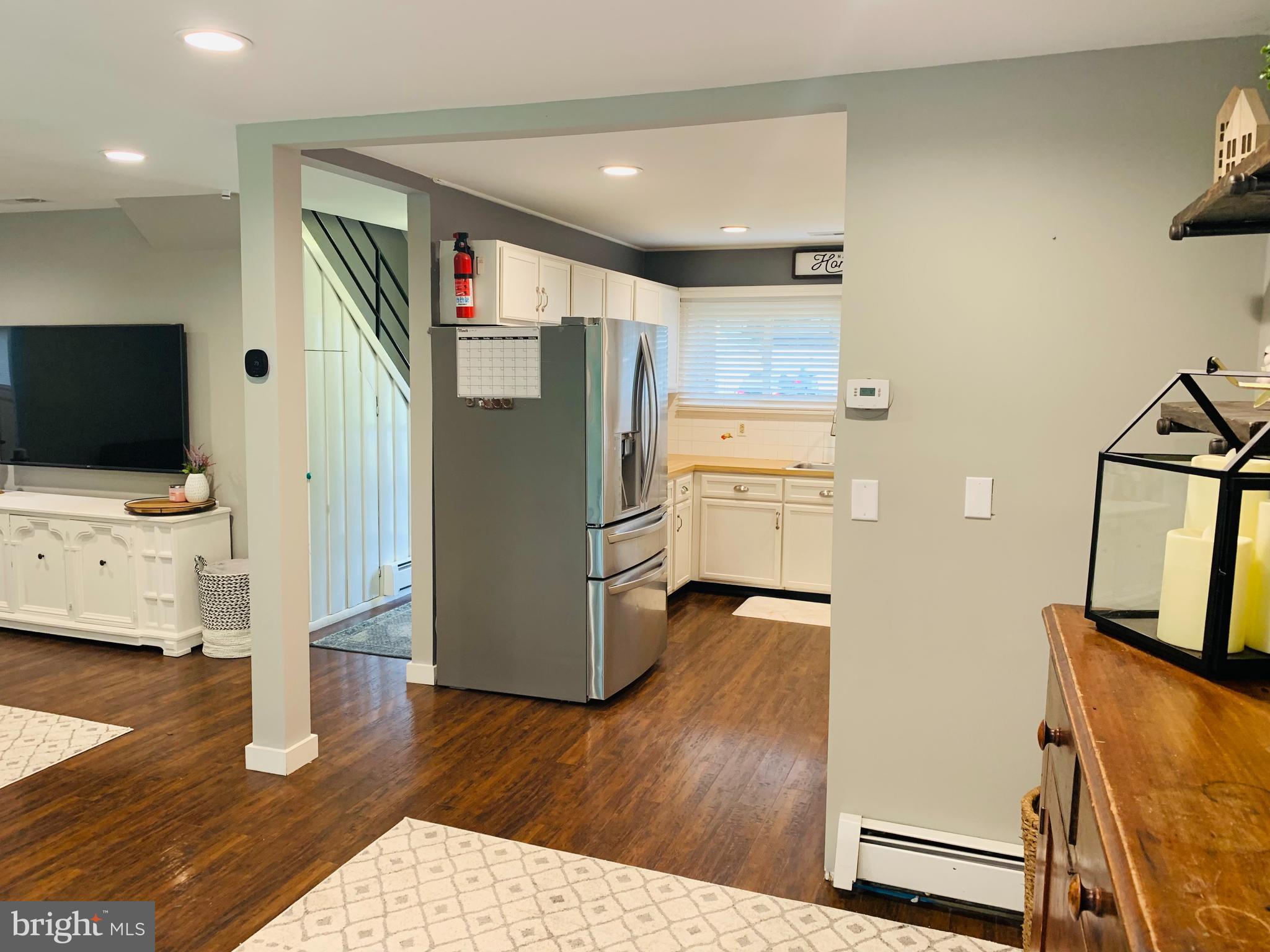 8 Hollow Road Levittown, PA 19056 - Photo 9 of 37 Gallery Image 9
