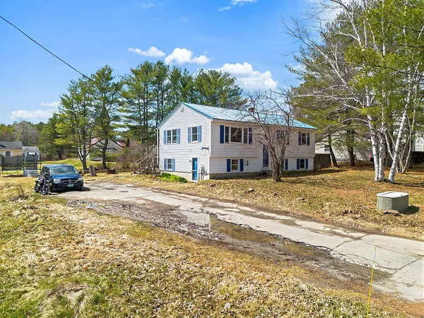 $235,000 | 11 Kingman Street, Fairfield, ME 04937